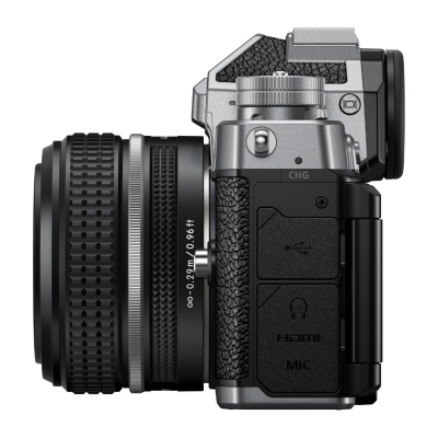 NIKON Zf Silver Body + Leather Case NIKON Zf Silver Body + Leather Case