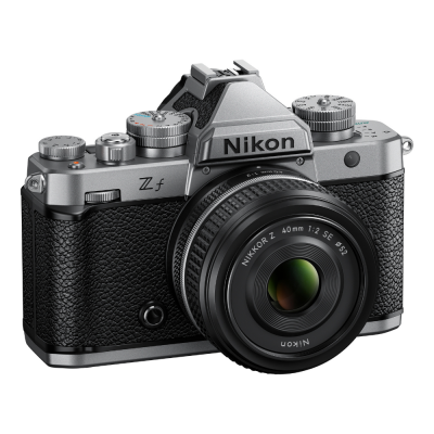NIKON Zf Silver + 40mm SE + Leather Case NIKON Zf Silver + 40mm SE + Leather Case